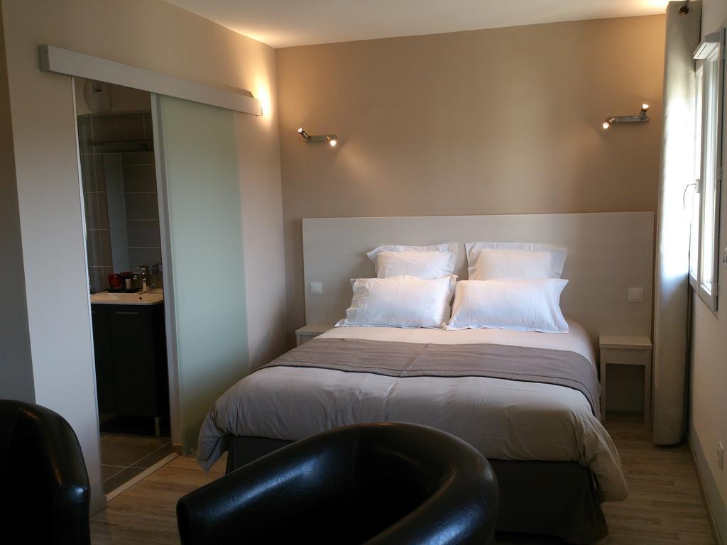 Hotel Les Petits Oreillers Saint-Martin-dʼArdèche Δωμάτιο φωτογραφία
