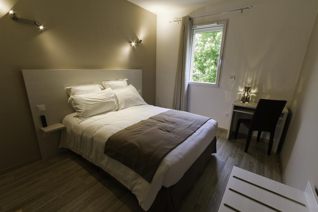 Hotel Les Petits Oreillers Saint-Martin-dʼArdèche Δωμάτιο φωτογραφία